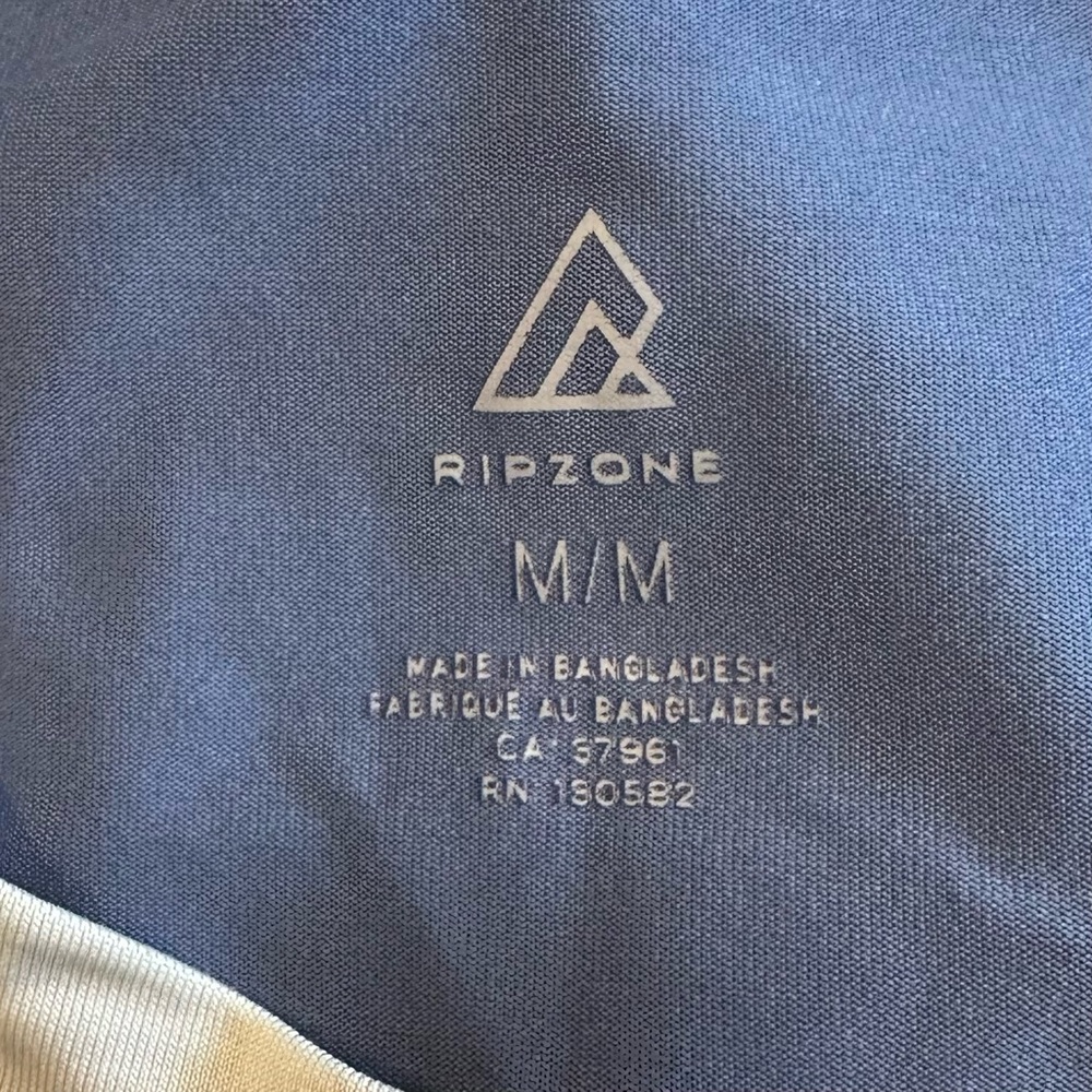 Kids Rashguard - Picture 3 of 4